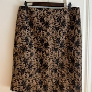 Lace motif black/beige Talbots skirt
